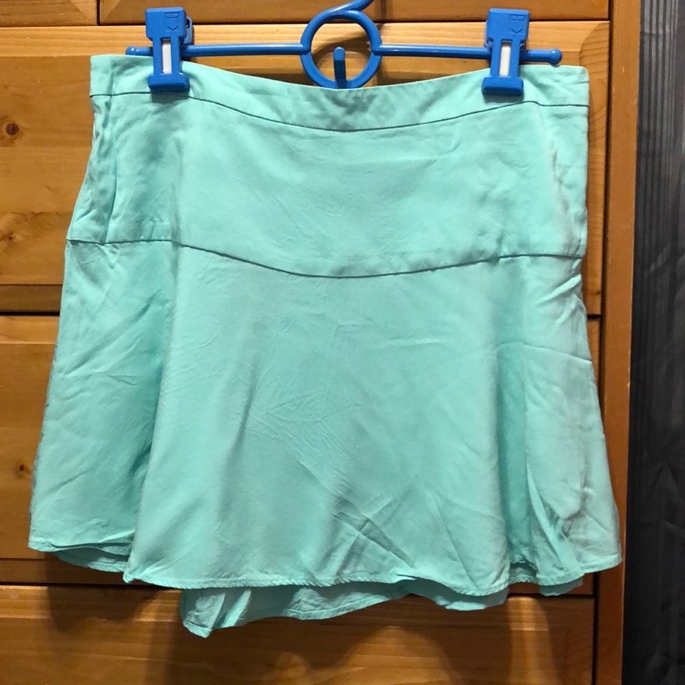 Express flowy mini skirt